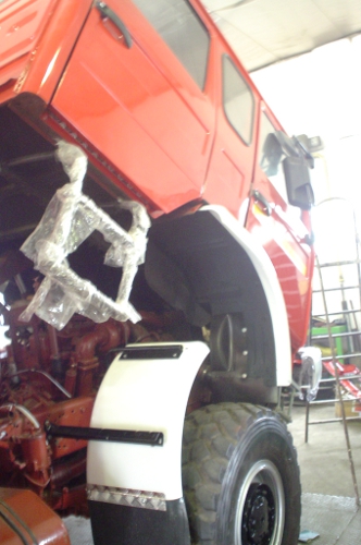 samochód pożarniczy renowacja podwozia  z lakierowaniem